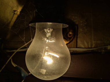 eski elektrik lambası, akkor lamba,