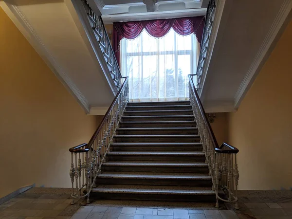 Hermosa Escalera Arquitectura Antigua Interior —  Fotos de Stock
