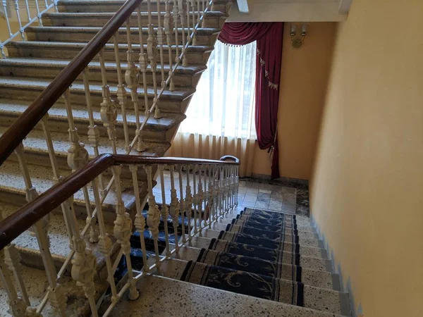 Bela Escadaria Arquitetura Antiga Interior — Fotografia de Stock