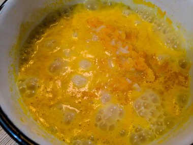 yellow porridge . cooking pumpkin porridge