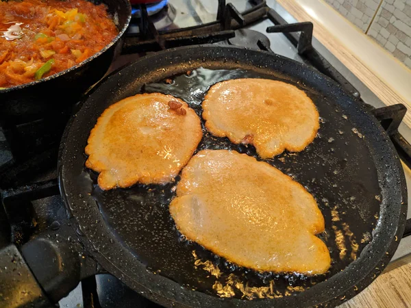 Leckere Und Schöne Pfannkuchen Pfannkuchen Kochen — Stockfoto