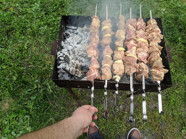 Tasty Meat Fire Skewers Fire Grilled Meat Cooking Charcoal — Stock Photo, Image