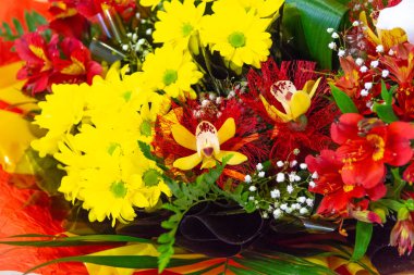 güzel çiçekler büyük bir buket