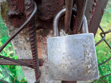 Eski kapı kilidi. Vintage Metal asma kilit