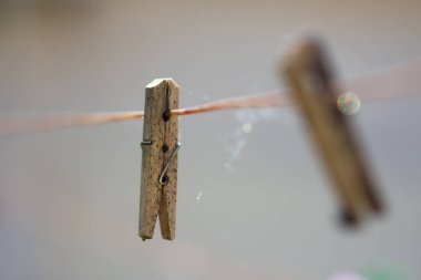 halat üzerinde farklı clotheslines