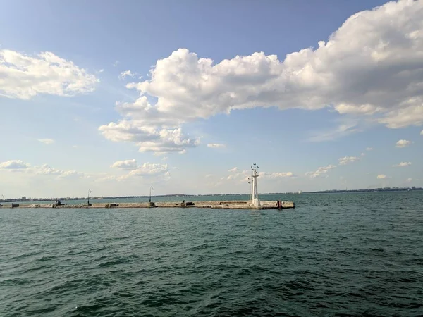 Meerwasser Blick Auf Den Hafen Vom Meer Aus — Stockfoto