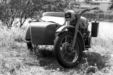 bir sidecar ile vintage motosiklet. askeri motosiklet.