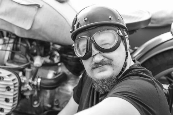 Portrait Motard Homme Avec Une Moustache Une Barbe — Photo