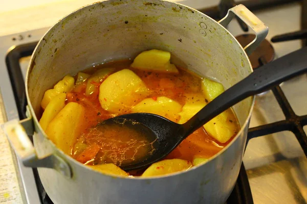 Aardappelen Een Pan Geroosterde Aardappelen Aardappelsoep — Stockfoto