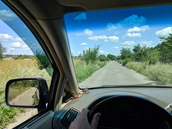 Viajar Carro Condutor Está Conduzir Estrada Verão — Fotografia de Stock