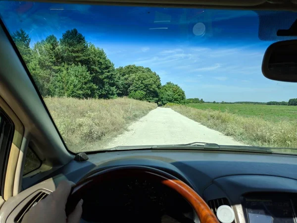 Jazdy Wewnątrz Samochodu Wnętrza Pojazdu Kierowca Jeździ Polnej Drodze — Zdjęcie stockowe