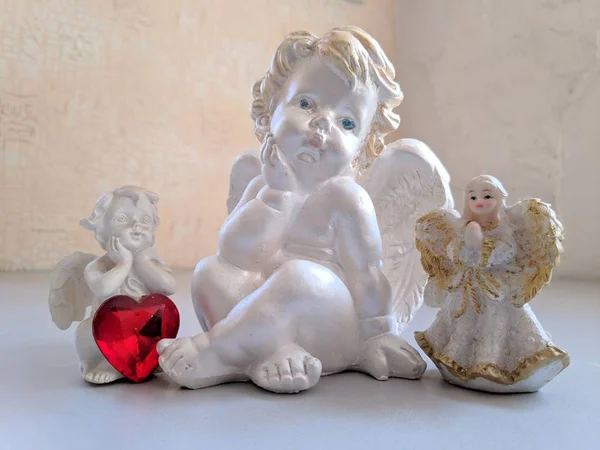 Szobrocska Egy Angyal Fehér Porcelán Angyal — Stock Fotó