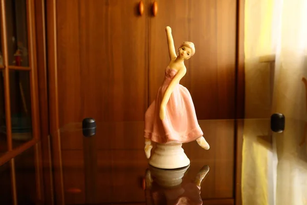 Bela Estatueta Porcelana Uma Bailarina Bailarina Brinquedo — Fotografia de Stock