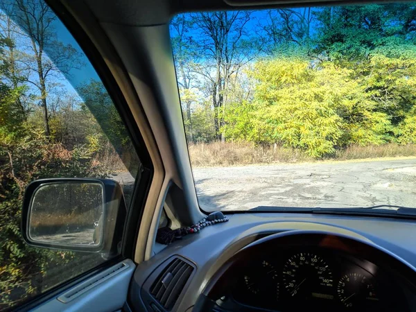 Eine Autofahrt Auf Einer Herbstlichen Straße Anreise Mit Dem Auto — Stockfoto