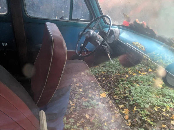Vecchia Auto Epoca Vecchia Macchina Distrutta — Foto Stock