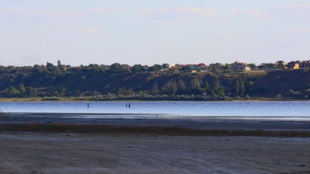 Красивая Вода Отражение Воде Небольшие Морские Волны Океан — стоковое видео