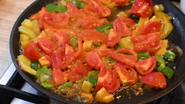 Läckra Hackade Grönsaker Vegetarisk Mat Hälsosam Mat Matlagning Hemma Färska — Stockvideo