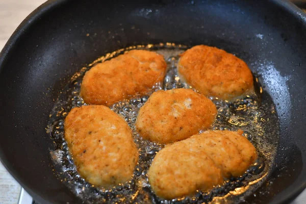 Cocinando Chuletas Deliciosas Croquetas Caseras Una Sartén Dieta Casera Alimentos —  Fotos de Stock