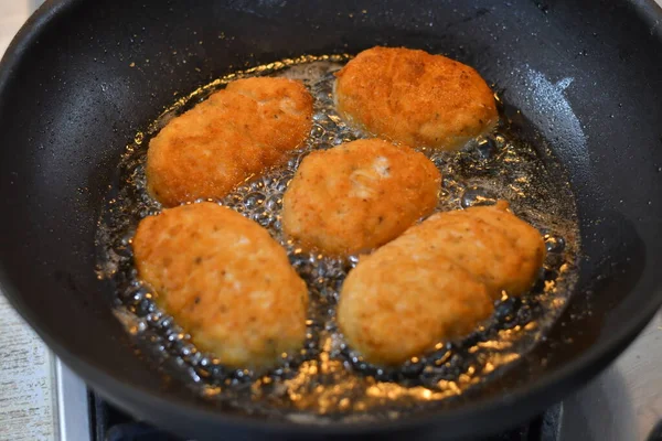 Cocinando Chuletas Deliciosas Croquetas Caseras Una Sartén Dieta Casera Alimentos —  Fotos de Stock