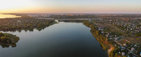 Avondlandschap Met Zonsondergang Rivier Zon Van Boven Landschap Een Zomeravond — Stockfoto