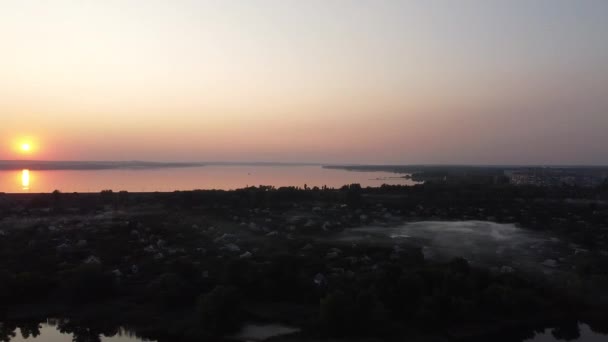 Hermosa Puesta Sol Sobre Agua Paisaje Otoño Atardecer Vuelo Por — Vídeos de Stock