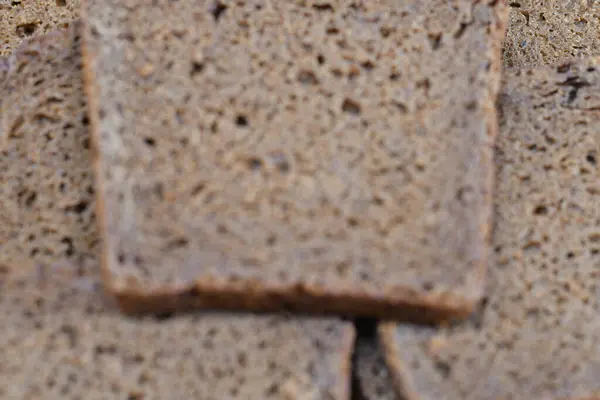 Кусочки Черного Ржаного Хлеба — стоковое фото