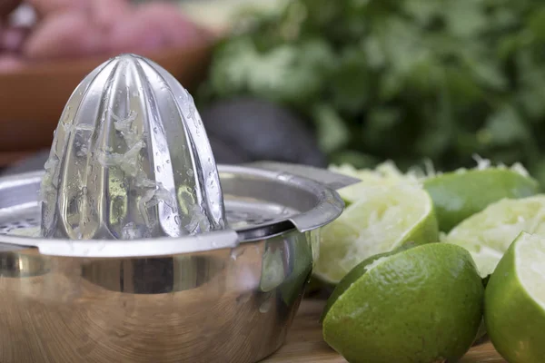 Squeezed Lime Halves Metal Manual Juicer — Stock Photo, Image