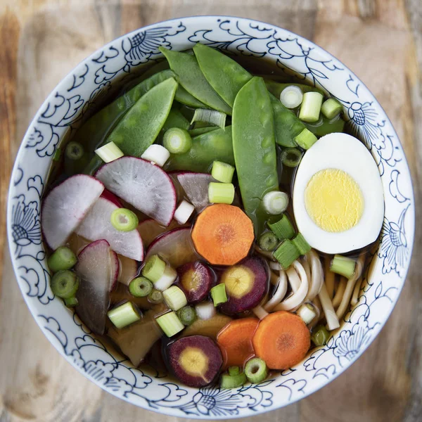 Colorful Bowl Udon Soup Fresh Vegetables Hard Boiled Egg Flat — Stock Photo, Image