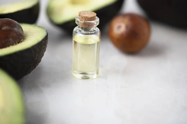 Fles van Avocado olie — Stockfoto