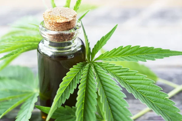 Cannabis-Öl — Stockfoto