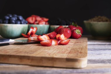 Kesme Tahtası Yatay Strawberreis