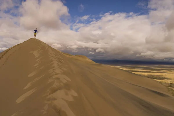 Trial running sand dunes — Stock Photo, Image