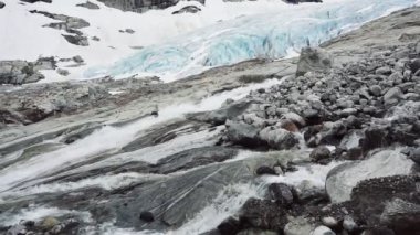 Fabergstolsbreen buzul Nigardsvatnet Jostedalsbreen Ulusal parkında güneşli bir Norveç havadan görünümü