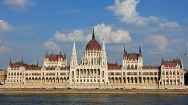 Budapeşte - gün-zaman atlamalı Parlamento'da. Macaristan