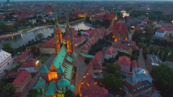 Wroclaw manzaraya Tumski Adası ve Katedrali St John the Baptist. Polonya. — Stok video