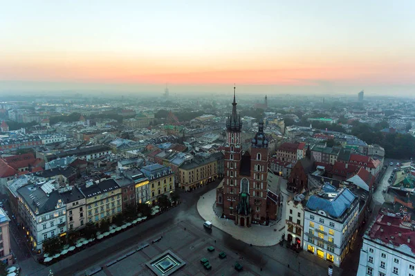 Marktplein van Krakau, een luchtfoto sunrise — Stockfoto