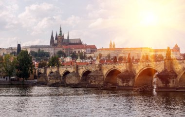 Charles Köprüsü üzerinde nehir Vitava, Çek Cumhuriyeti