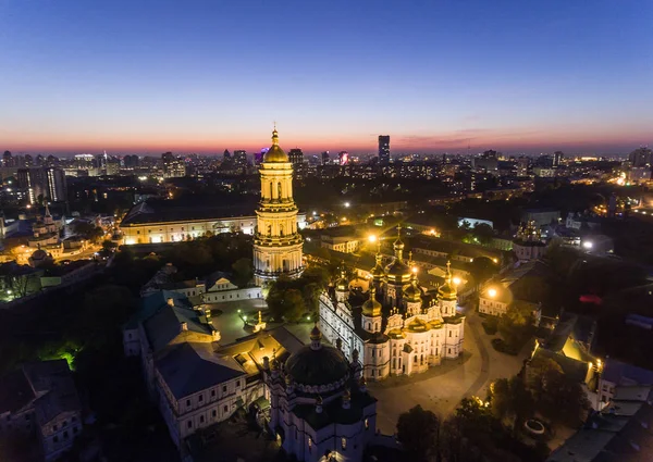 Flygfoto över Kiev Pechersk Lavra, Kiev, Kiev, Ukraina. — Stockfoto