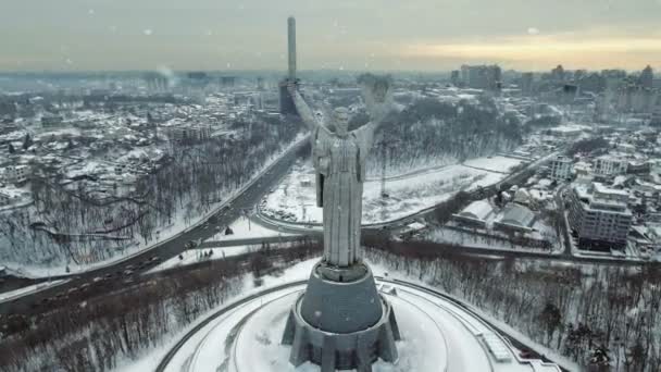 Kiev City - huvudstaden i Ukraina. Kiev. Mother Motherland, Kiev, Ukraina — Stockvideo