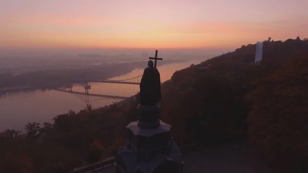 Aerial view to statue of St. Volodymyr in city park. Kyiv. Ukraine — Stock Photo, Image