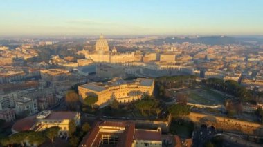 Roma manzarası cityscape gündoğumu İtalya 4k Ultra HD, Vatikan Simgesel Yapı ile havadan görünümü