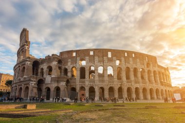 Colosseum veya Coliseum, Flavian Amphitheatre Roma, İtalya
