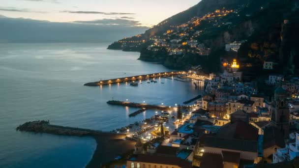 Natt timelapse av Amalfi i Amalfikusten, Italien — Stockvideo