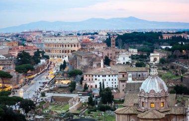 Colosseum veya Coliseum, Flavian Amphitheatre Roma, İtalya