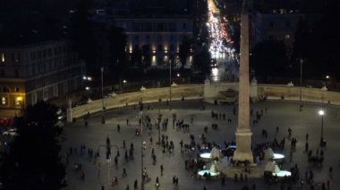 Piazza del Popolo, Roma, İtalya büyük bir kentsel meydanım. Timelaps