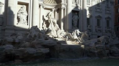 Trevi Çeşmesi, İtalya 'nın Trevi bölgesinde bir çeşmedir..