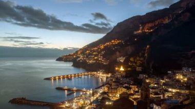 Gece timelapse Amalfi Amalfi Coast, İtalya