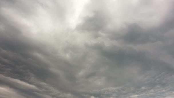 Piękny Cloudscape z dużymi, budując chmury. Upływ czasu Cloudscape — Wideo stockowe