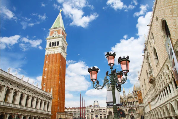 Venetië Piazza San Marco Piazza Bell Uitkijk Toren Met Klassieke — Stockfoto