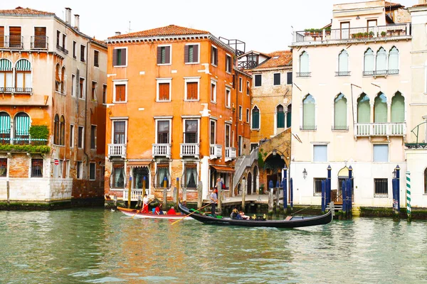 Gondeln Hintergrund Von Häusern Venedig Italien Stockbild